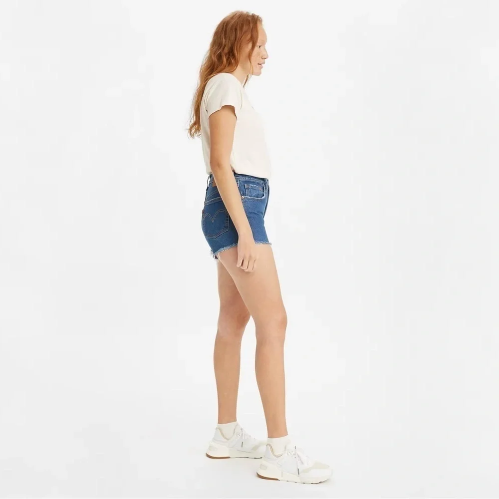 Levi’s 14/15 (32) 501s Shorts, High Rise Womens Denim Shorts Stretch Button Fly